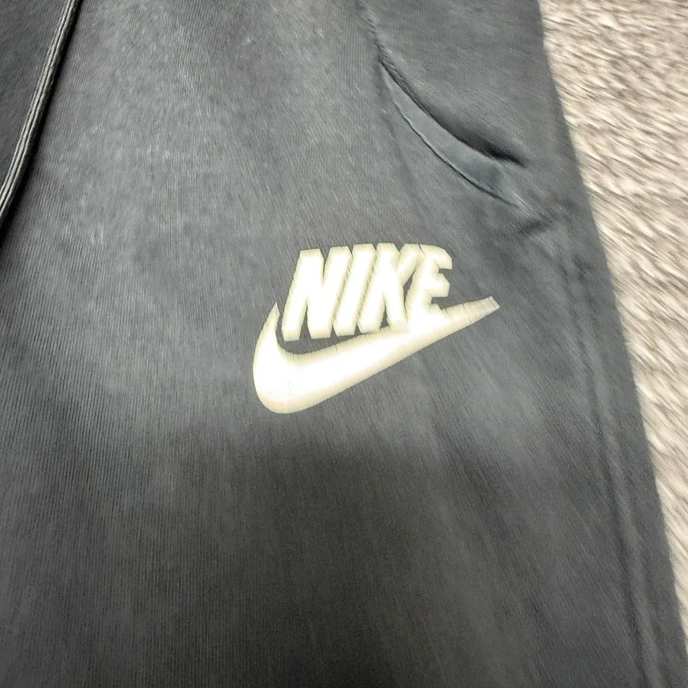 VTG Nike Womens Joggers Sweatpants Size S Black Logo Cuffed Ankle Athletic Pants